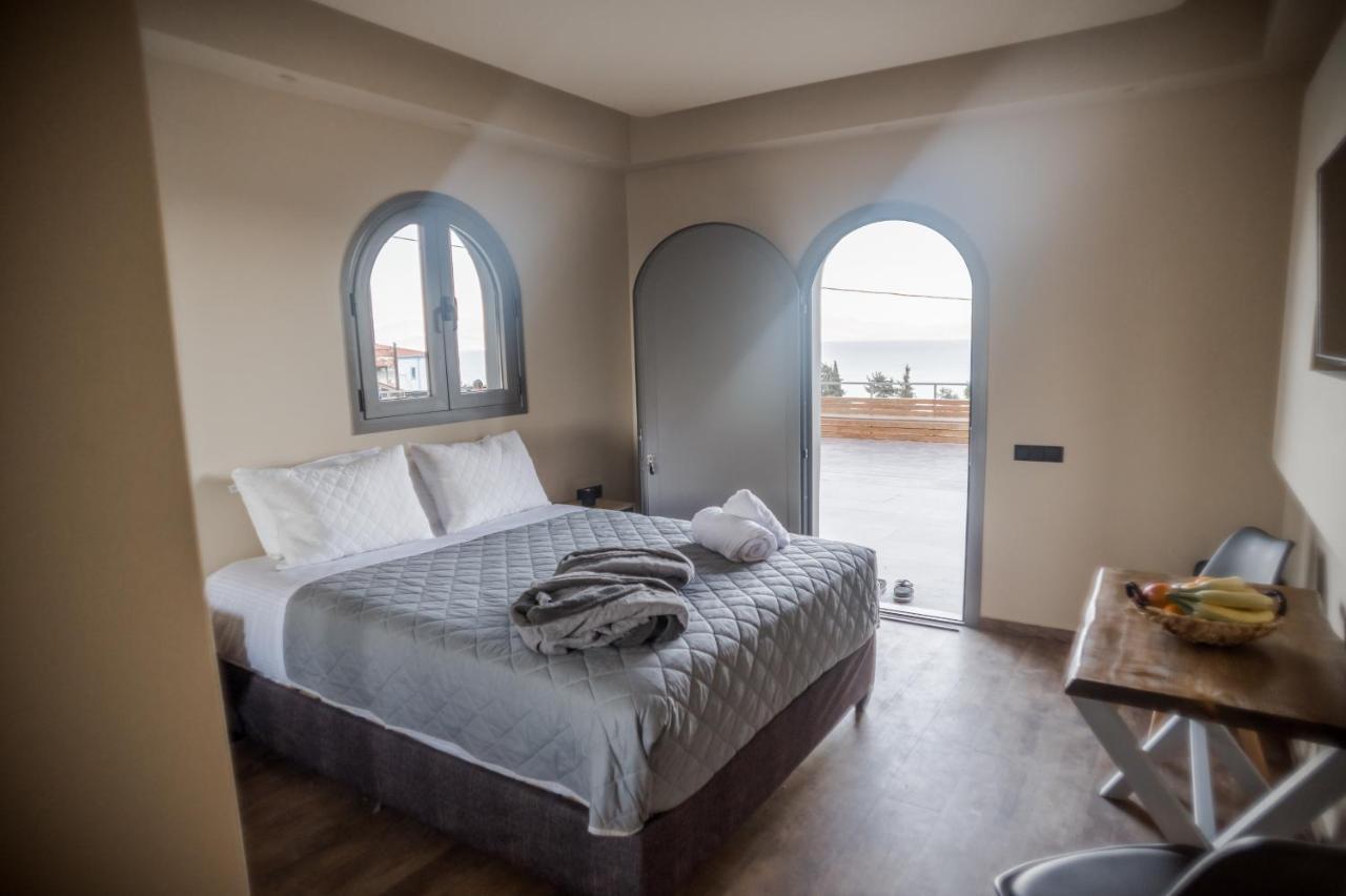 Seven Keys Luxury Suites Achilleion Ngoại thất bức ảnh