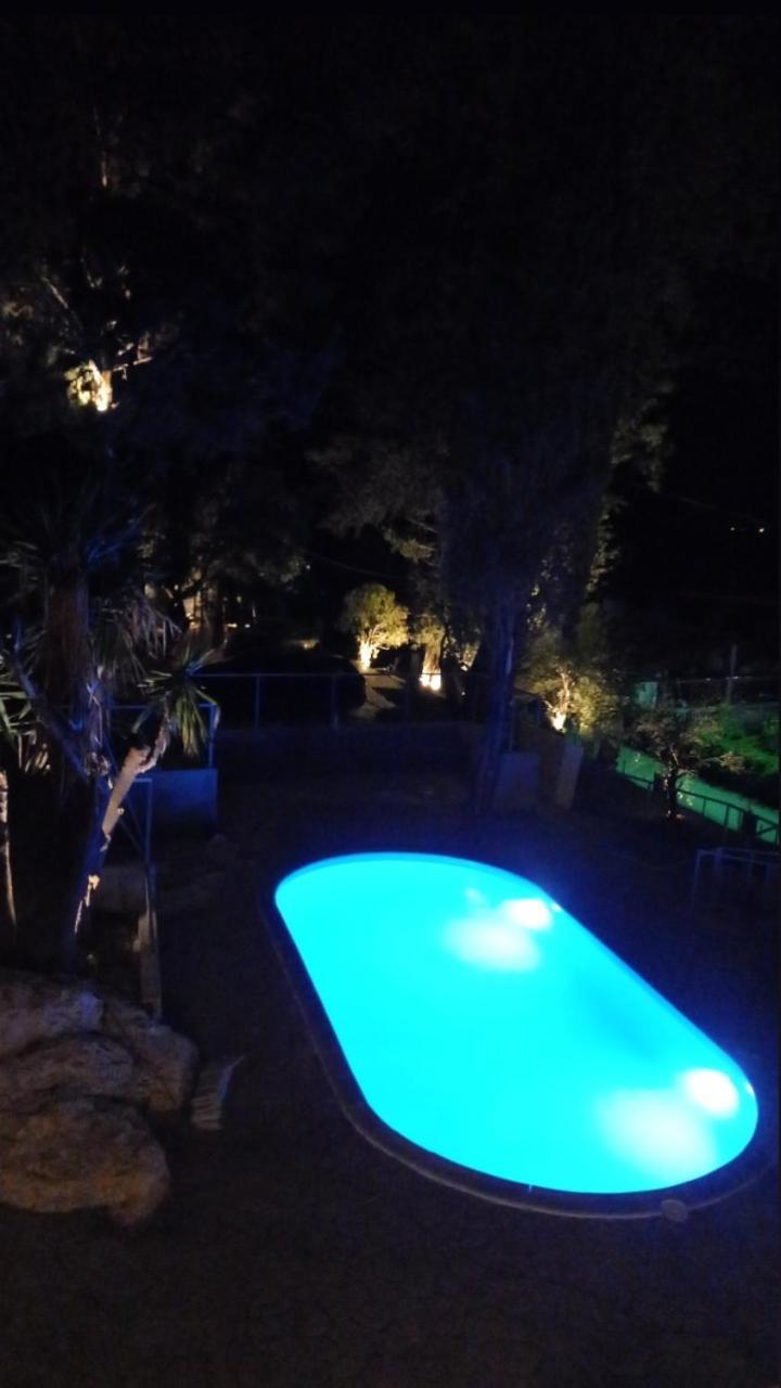 Seven Keys Luxury Suites Achilleion Ngoại thất bức ảnh